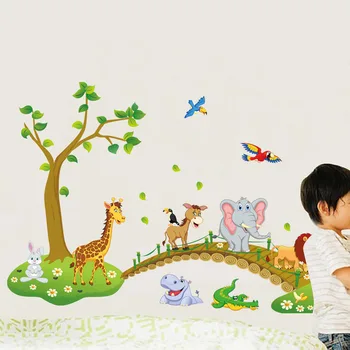 3D Multiplikācijas filmu Džungļu savvaļas dzīvnieku, koku tilts, lauva, zilonis, Žirafe putniem, ziedi, sienas uzlīmes bērniem istabu, dzīvojamo istabu, mājas dekoru